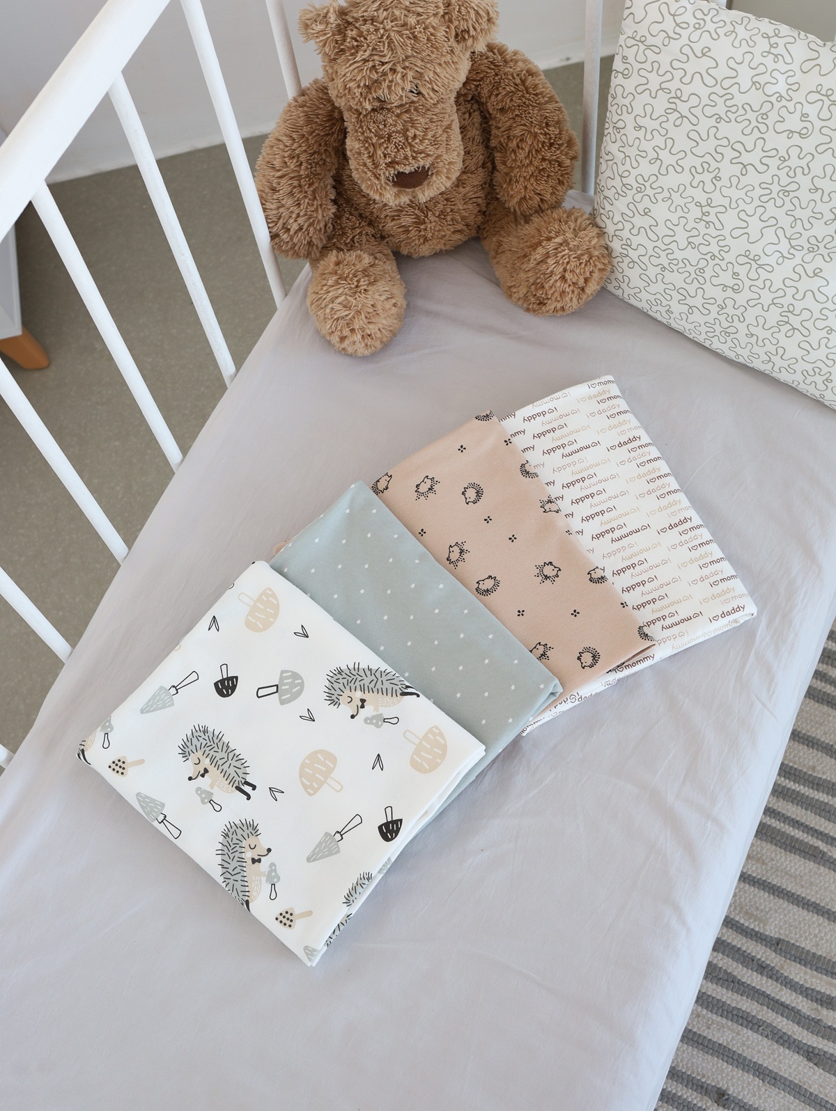 15.55 Пеленки 90*110(4 шт) бежевый, серый, ёжики