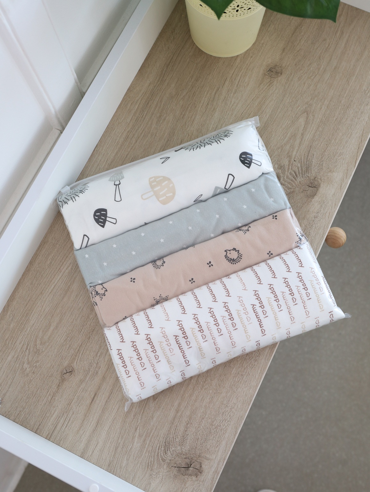 15.55 Пеленки 90*110(4 шт) бежевый, серый, ёжики